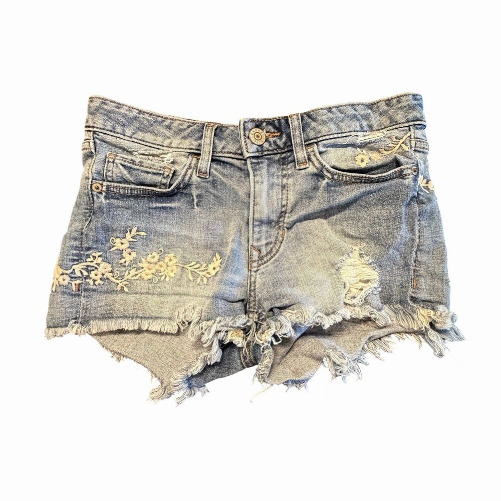 Express Womens Distressed Shortie Relaxed Low Rise Denim Shorts Sz 0 Embroidered